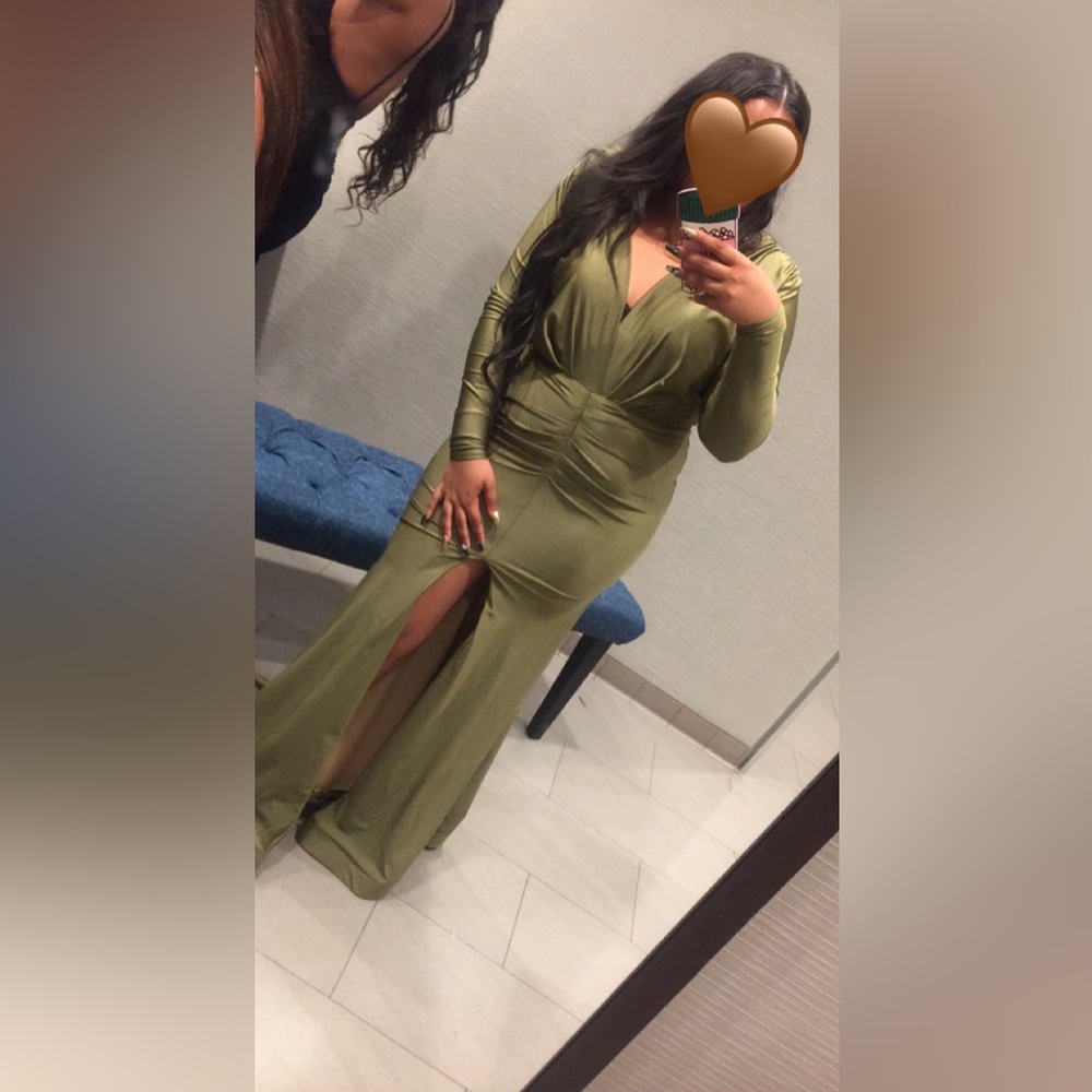Prom Dress - Picture 4 of 5